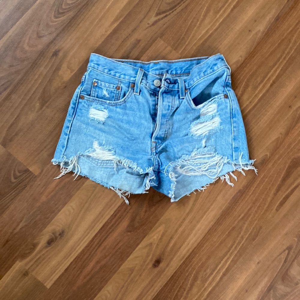 Levi Jean Cut Offs
